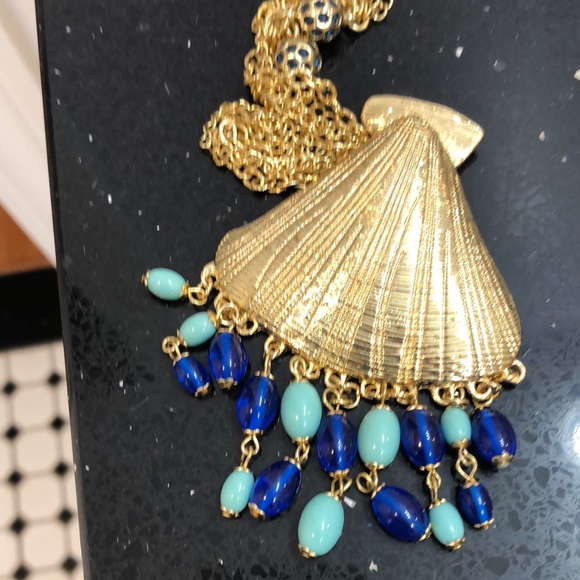 Lilly Pulitzer Shell Necklace with Beads.
